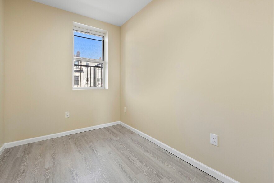 More Photos Of 138 Monticello Ave, Jersey City Storefront Retail Residential For Sale