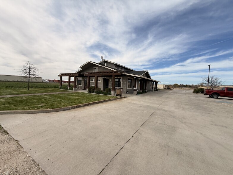 More Photos Of 2473 W Success Way, Emmett Industrial For Lease