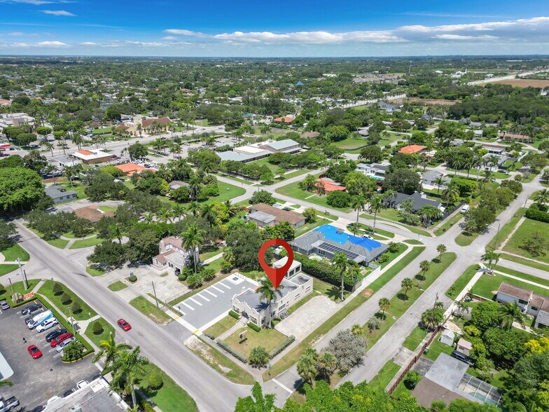 More Photos Of 97 NE 15th St, Homestead Coworking Space