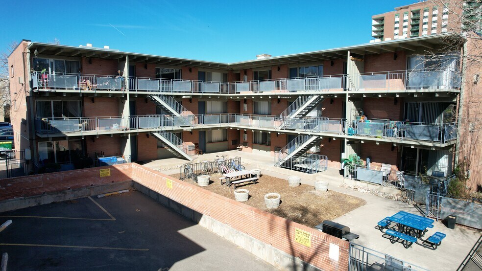 More Photos Of 1085 Pearl St, Denver Apartments For Sale