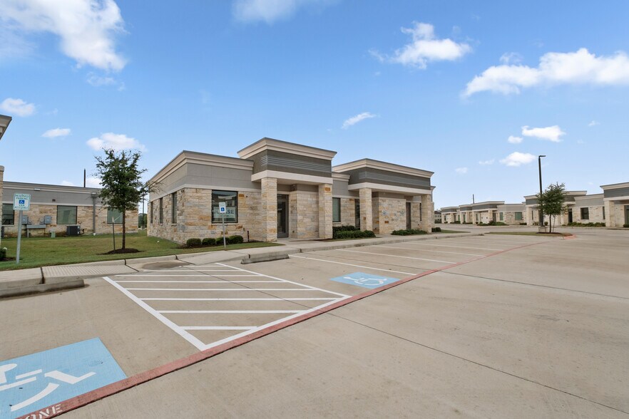 More Photos Of 23410 Grand Reserve Dr, Katy Medical For Sale