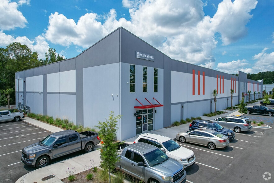 More Photos Of 8439 Palmetto Commerce Pky, Ladson Flex For Lease