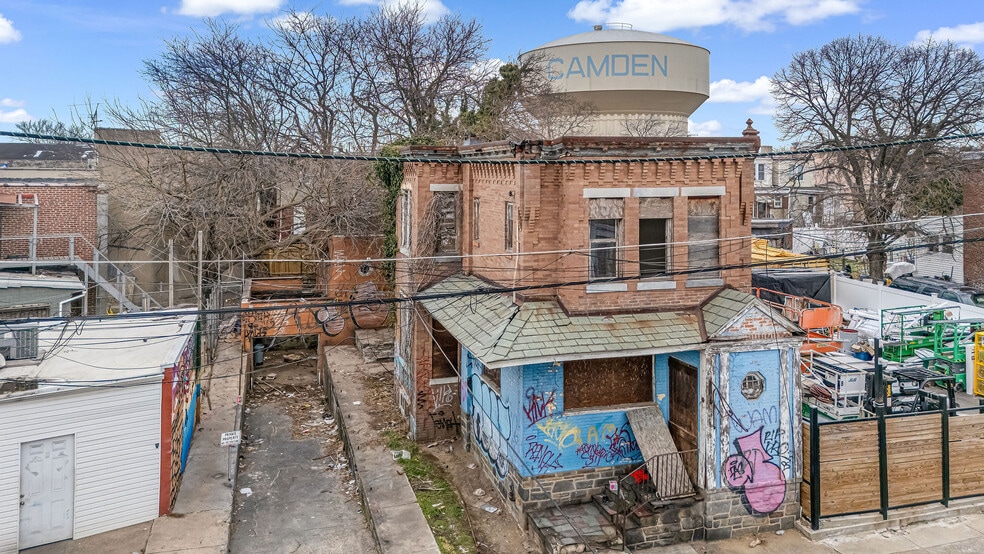 Primary Photo Of 1145 Thurman St, Camden Apartments For Sale