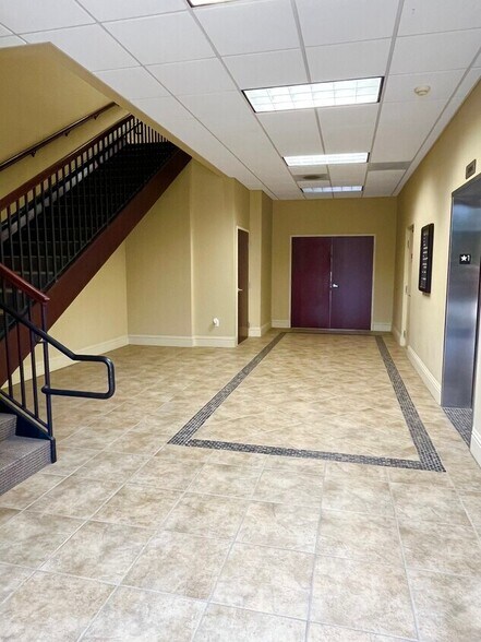 More Photos Of 2405 N Courtenay Pky, Merritt Island Medical For Sale