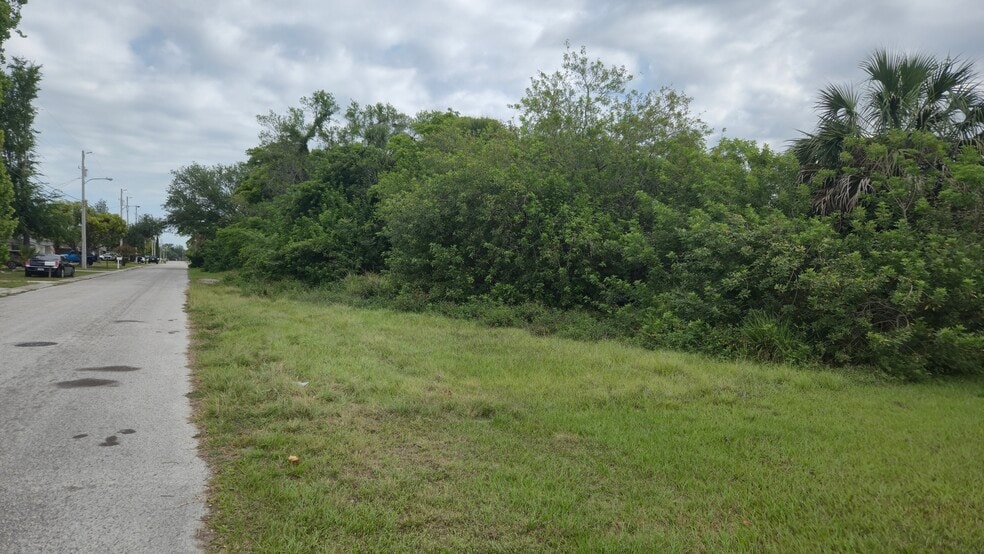 More Photos Of Villa Dr, Hudson Land For Sale