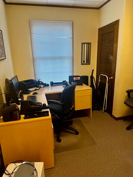 More Photos Of 5803-5807 New Jersey Ave, Wildwood Crest Office For Lease