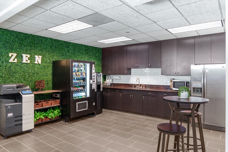 More Photos Of 1 E Broward Blvd, Fort Lauderdale Coworking Space