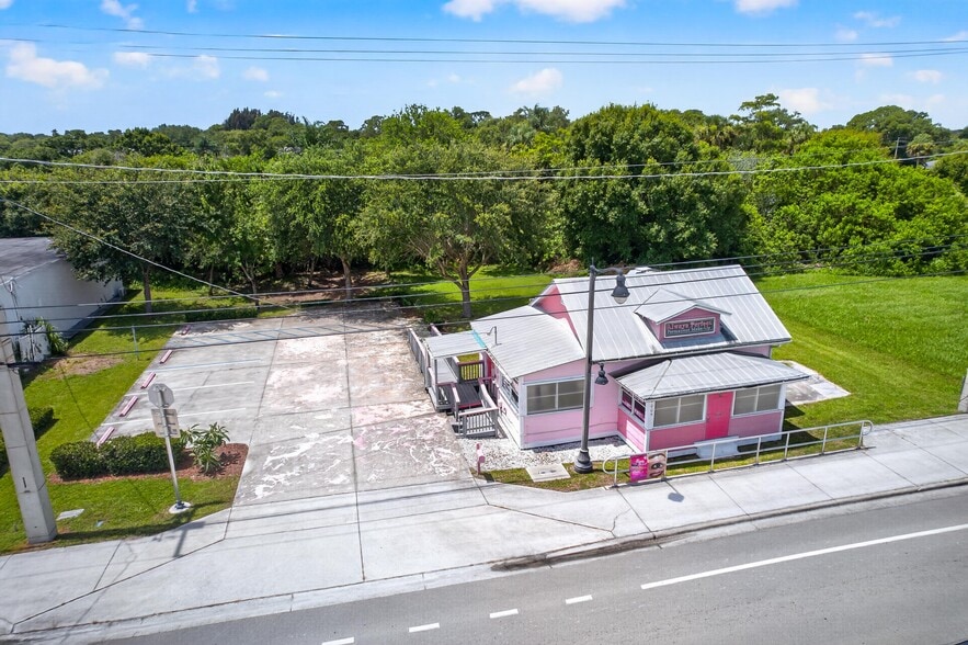 Primary Photo Of 1005 W Midway Rd, Fort Pierce Office For Lease