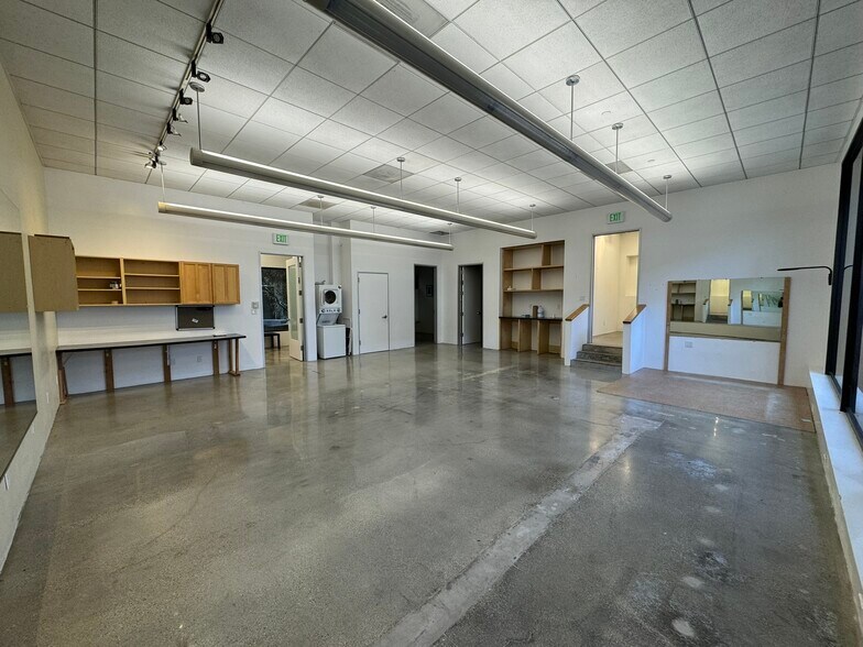 More Photos Of 12401 Wilshire Blvd, Los Angeles Medical For Lease