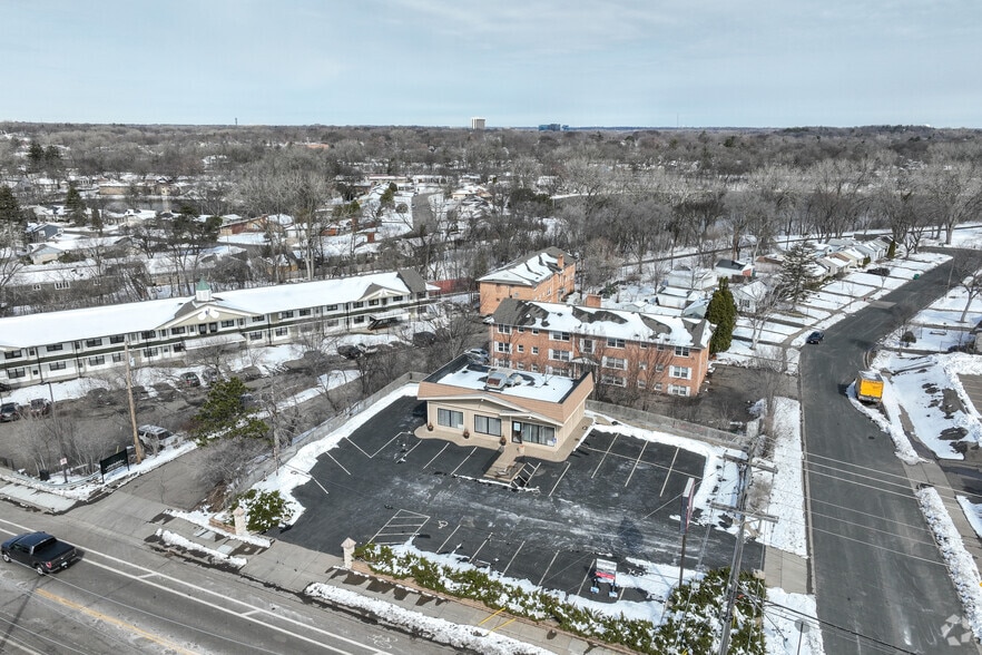 More Photos Of 8300 Minnetonka Blvd, Saint Louis Park Freestanding For Lease