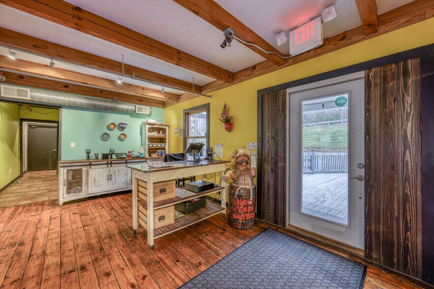 More Photos Of 4903 N Roan St, Johnson City Restaurant For Sale