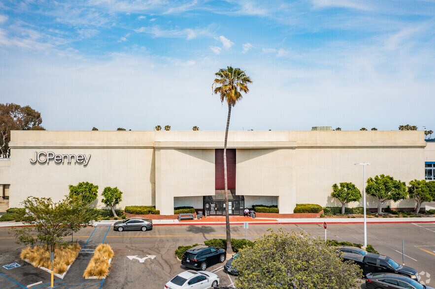 More Photos Of 21712 Hawthorne Blvd, Torrance General Retail For Lease