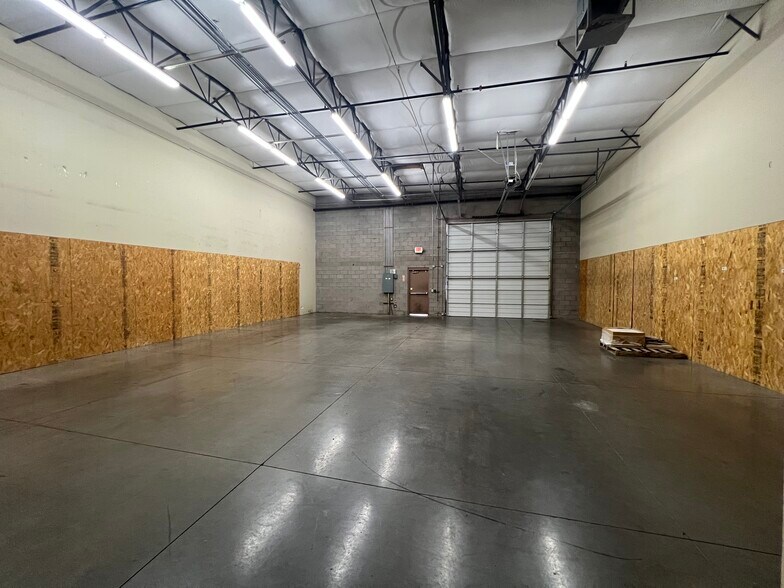 More Photos Of 395 E Warner Rd, Chandler Unknown For Lease