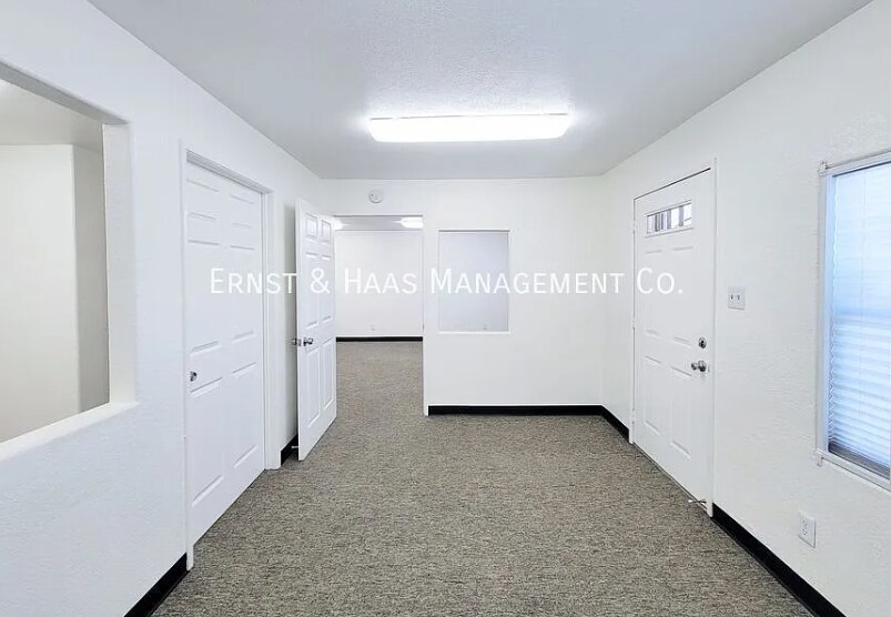 More Photos Of 5540 Atlantic Ave, Long Beach Office Residential For Lease