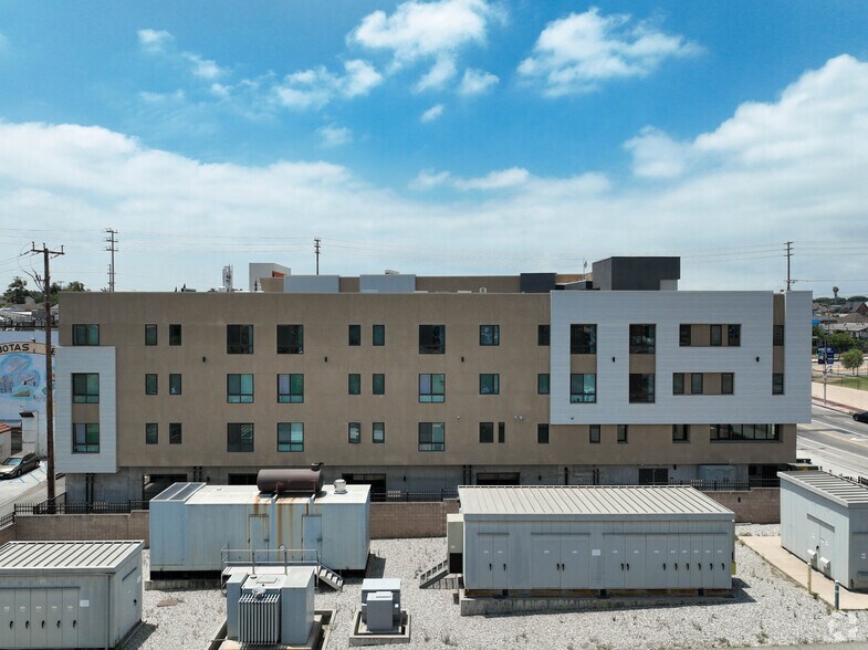 More Photos Of 3401 E 1st St, Los Angeles Apartments For Lease