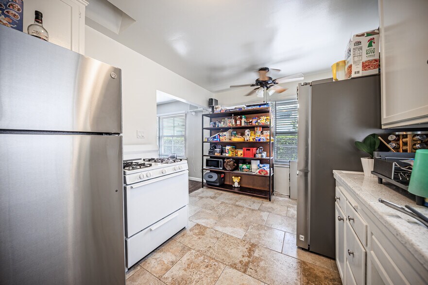 More Photos Of 650 W Wilson Ave, Glendale Apartments For Sale