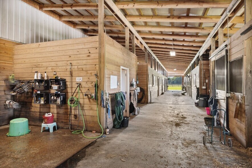 More Photos Of 1200 Cross River Dr, Riverhead Horse Stables For Sale