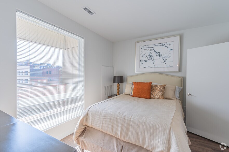More Photos Of 116 W 9th St, Wilmington Apartments For Lease