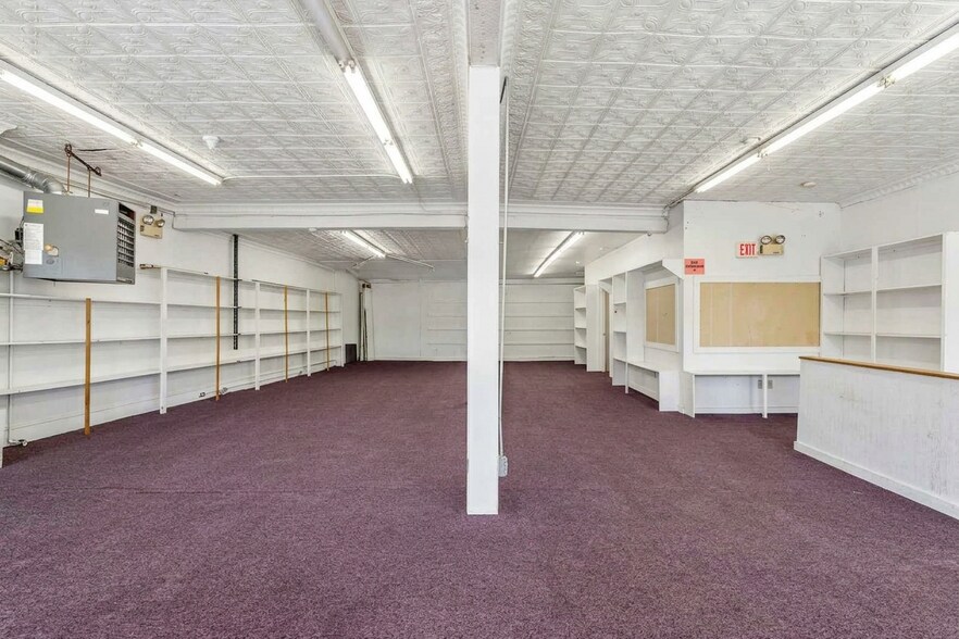 More Photos Of 57 River St, Haverhill Storefront For Sale
