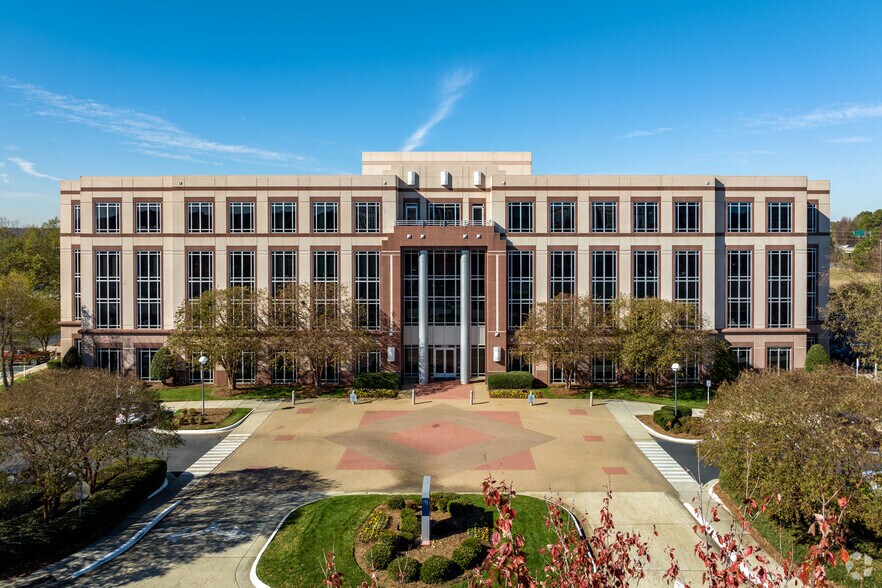 More Photos Of 9115 Harris Corners Pky, Charlotte Unknown For Lease