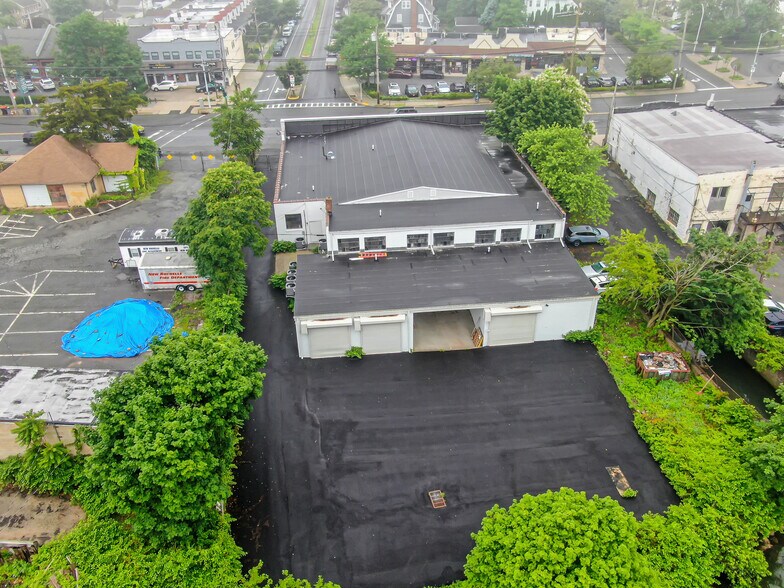 More Photos Of 212-216 Main St, New Rochelle Freestanding For Lease