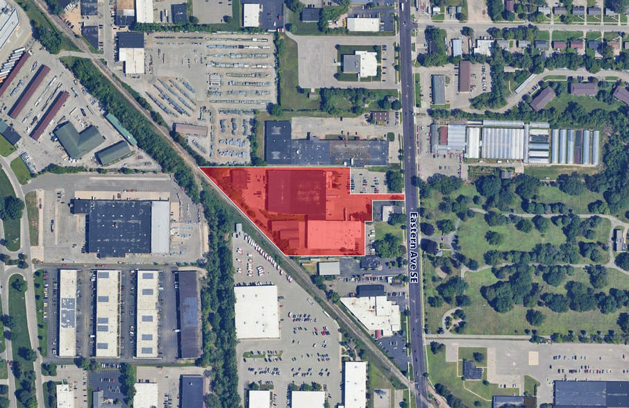 More Photos Of 3413 Eastern Ave SE, Grand Rapids Warehouse For Lease