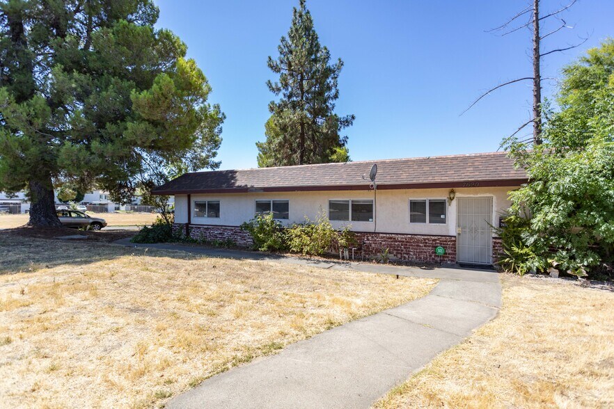 More Photos Of 7620 La Mancha Way, Sacramento Religious Facility For Sale