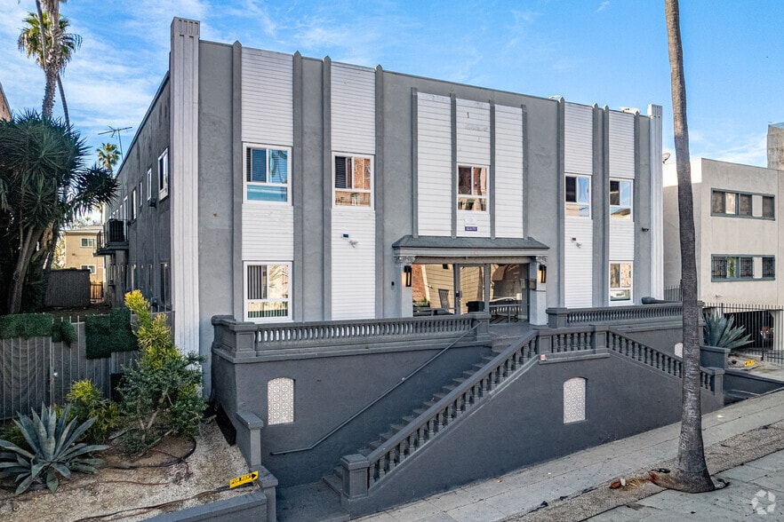 Primary Photo Of 747 S New Hampshire Ave, Los Angeles Apartments For Sale