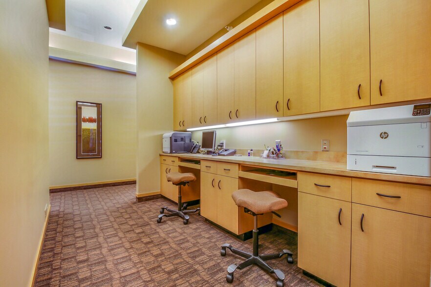 More Photos Of 659 W Hamilton Ave, Eau Claire Medical For Sale