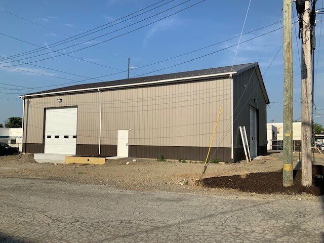More Photos Of 101 S Augustine St, Wilmington Warehouse For Lease