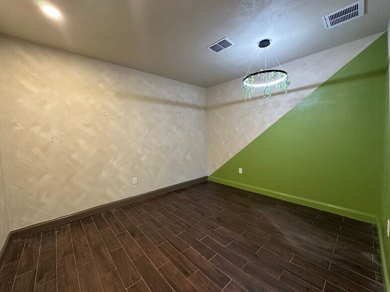 More Photos Of 1707 E Edgewood Dr, Lakeland Medical For Lease