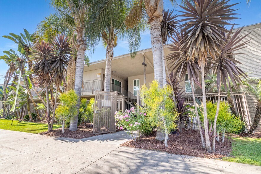 Primary Photo Of 9212 Burke St, Pico Rivera Apartments For Sale