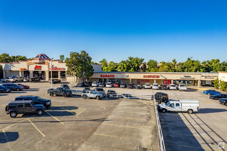 More Photos Of 19380 Highway 105 W, Montgomery Unknown For Lease