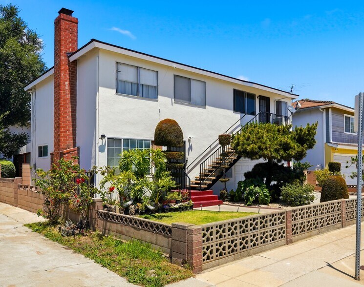 More Photos Of 1127 W 164th St, Gardena Apartments For Sale