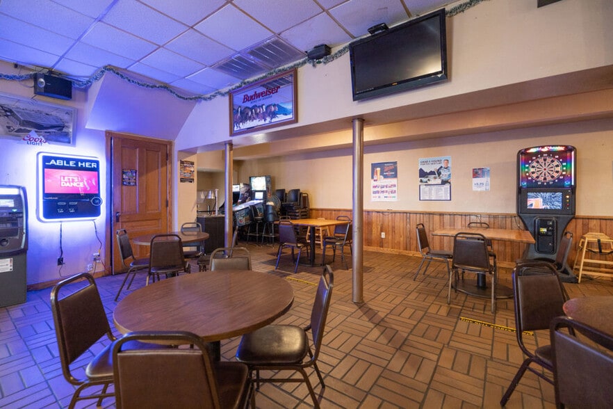 More Photos Of 100 S Washington St, Lake City Restaurant For Sale