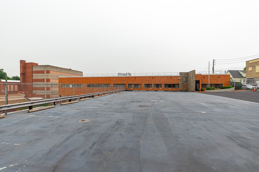 More Photos Of 120 S Columbus Ave, Mount Vernon Warehouse For Sale