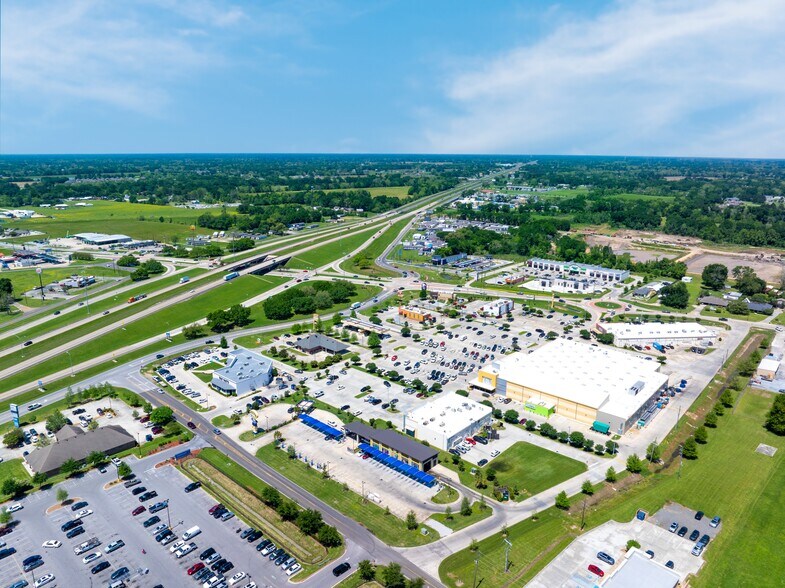 More Photos Of 111 Wallace Broussard Rd, Carencro Carwash For Sale