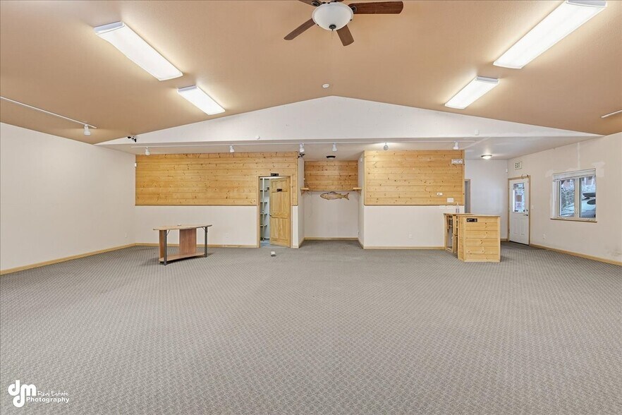 More Photos Of 32630 June Dr, Sterling Storefront For Sale