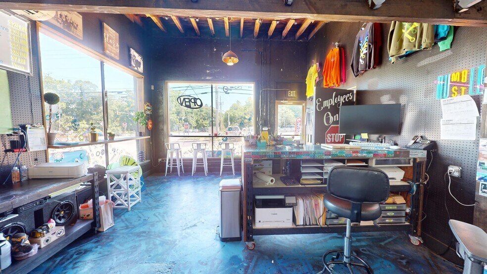 More Photos Of 2270 Solomons Island Rd, Huntingtown Auto Repair For Sale