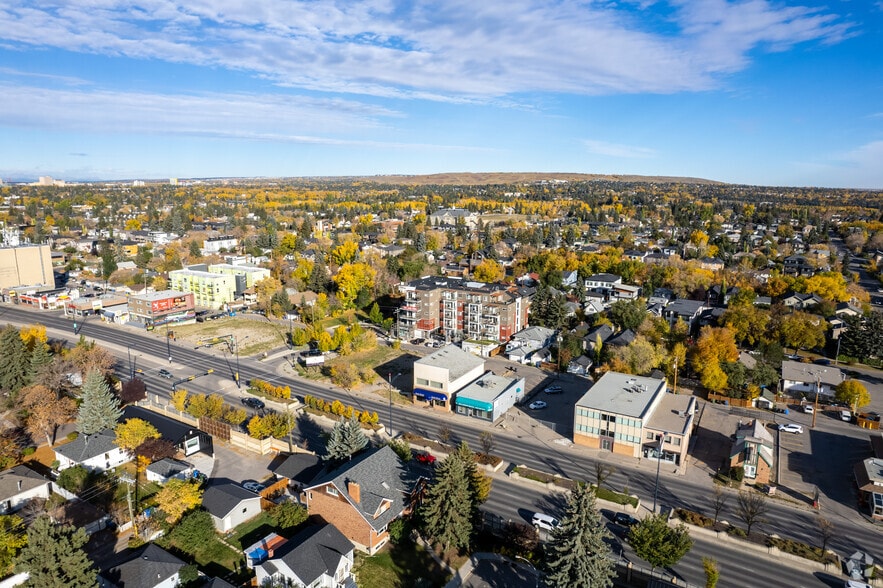 More Photos Of 818 16th Ave NW, Calgary Office For Lease