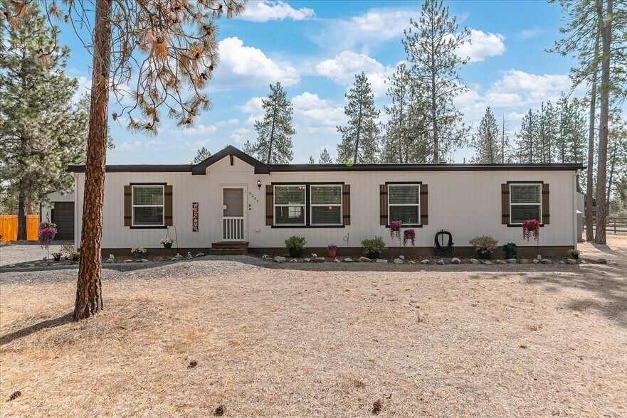 More Photos Of 6297 Sundown Dr, Nine Mile Falls Specialty For Sale