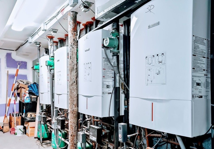 More Photos Of 78-04 67th Dr, Middle Village Storefront Retail Office For Sale