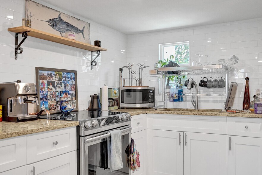 More Photos Of 301 SW 9th St, Fort Lauderdale Apartments For Sale