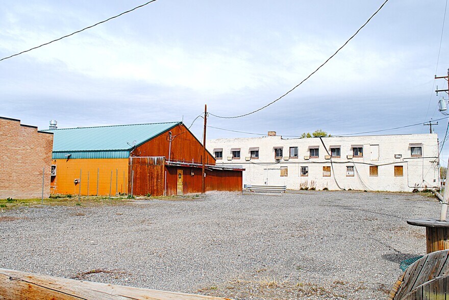 More Photos Of 479 6th Street St, Wells General Retail For Sale