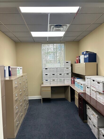 More Photos Of 1619 Schaeffer Rd, Knoxville Office For Lease