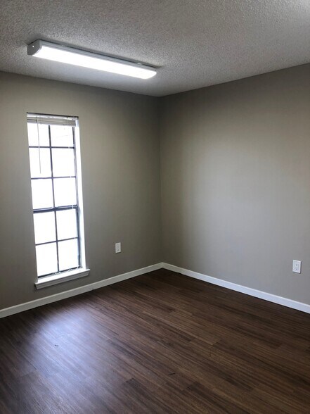 More Photos Of 5637 Superior Dr, Baton Rouge Office For Lease