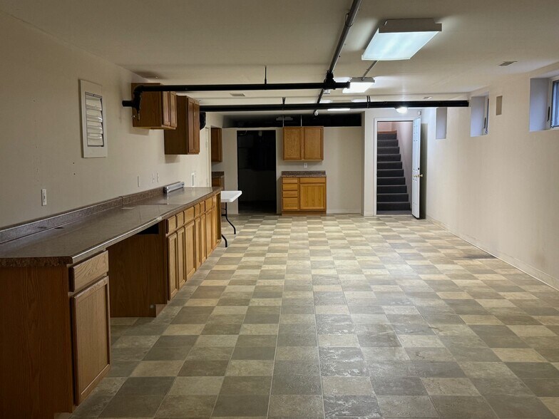 More Photos Of 3300 Commerce Dr, Dekalb Medical For Lease