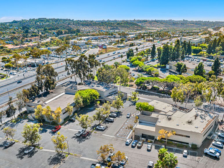 More Photos Of 2095 W Vista Way, Vista Medical For Lease