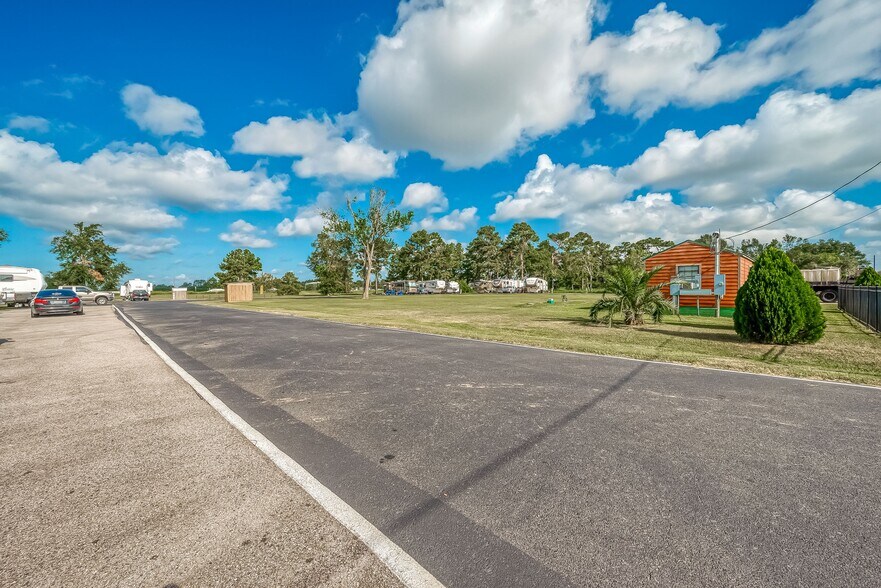 More Photos Of 16181 Lindstrom Rd, Crosby Trailer Camper Park For Sale