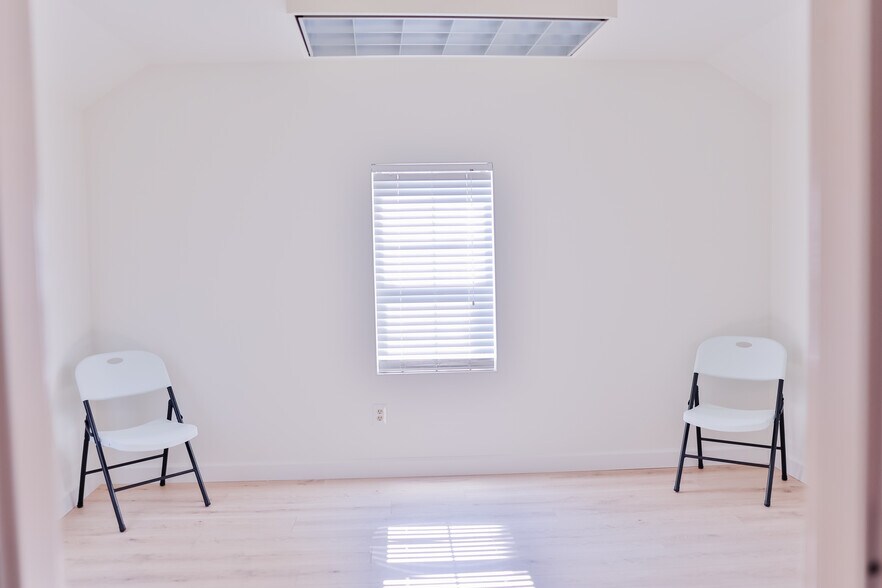 More Photos Of 16962 Manchester Rd, Grover Office For Sale